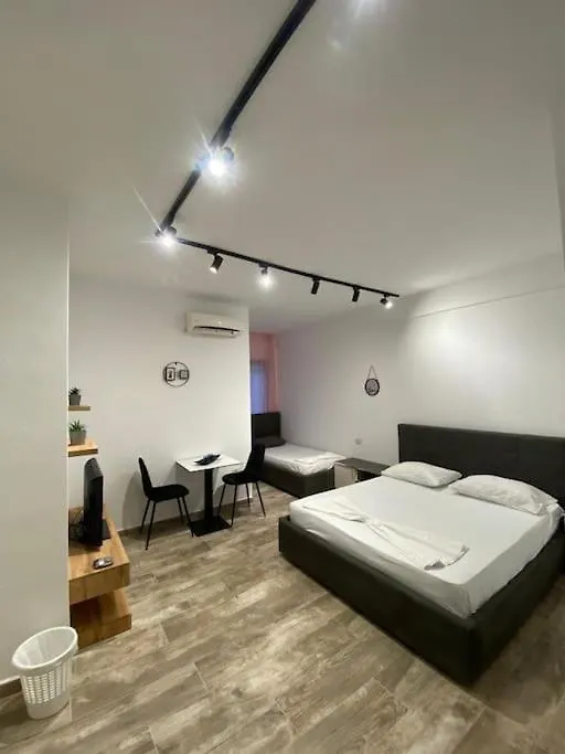 Apartment In Vlora - 7 Min Walk From Lungomare 0*, Vlore Albania